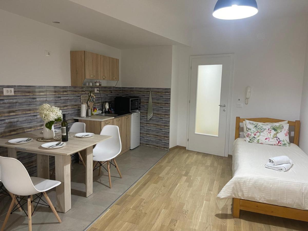 R&B Apartment City Center Ohri Dış mekan fotoğraf